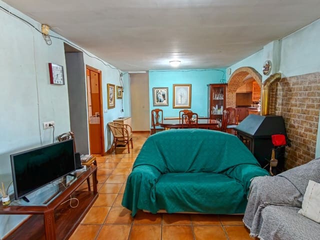 5 Zimmer Villa zu verkaufen in Yátova mit Pool - 180.000 € (Ref: 9939906)