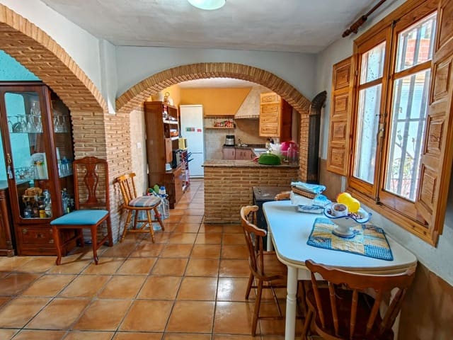 5 Zimmer Villa zu verkaufen in Yátova mit Pool - 180.000 € (Ref: 9939906)