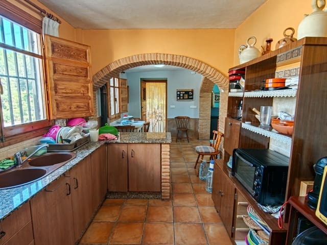 5 Zimmer Villa zu verkaufen in Yátova mit Pool - 180.000 € (Ref: 9939906)