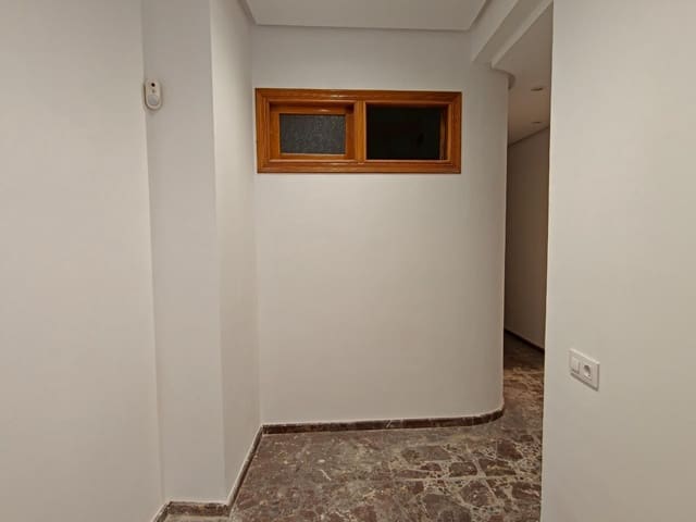 6 chambre Maison de Ville à vendre à Aldaia - 410 000 € (Ref: 9962611)