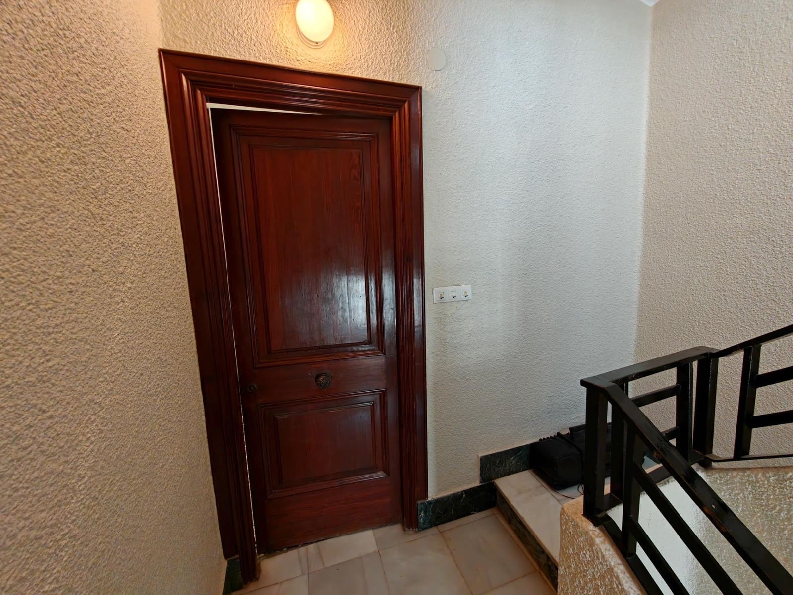 6 chambre Maison de Ville à vendre à Aldaia - 410 000 € (Ref: 9962611)
