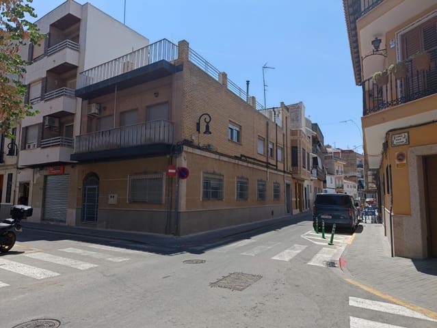 6 chambre Maison de Ville à vendre à Aldaia - 410 000 € (Ref: 9962611)