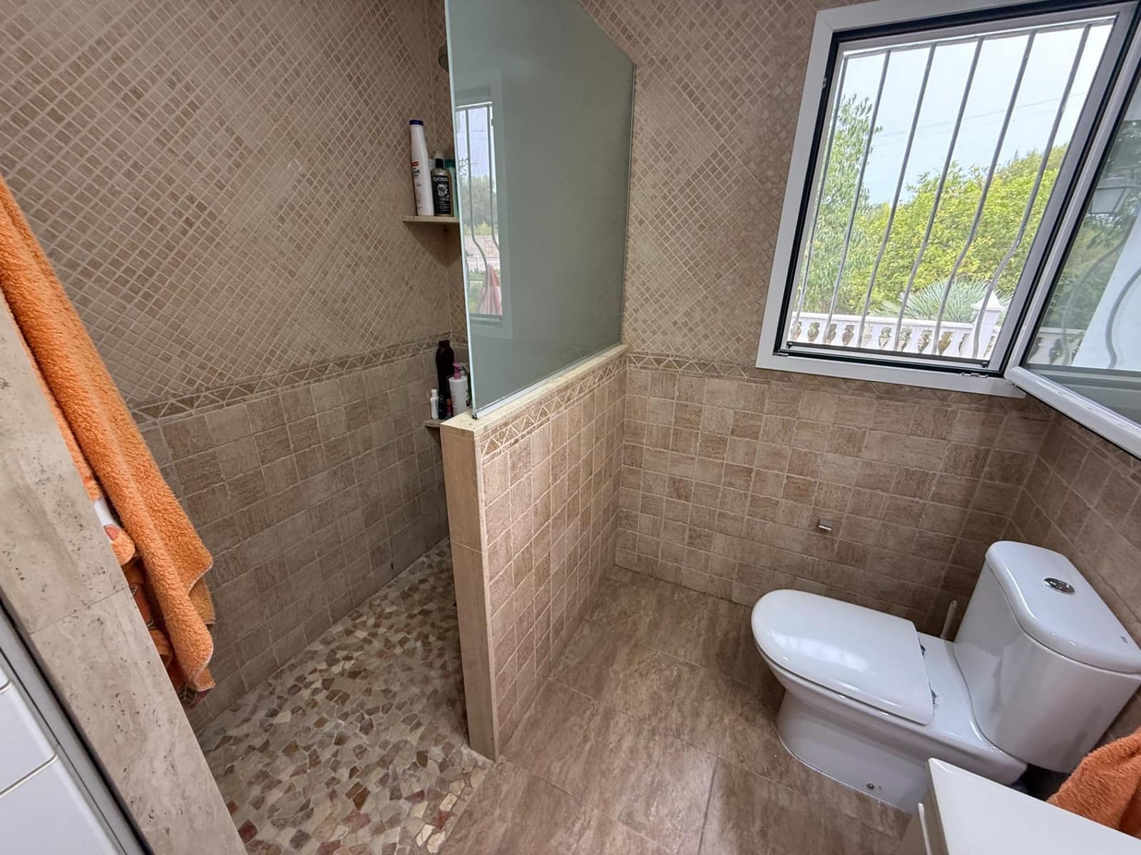 4 slaapkamer Villa te koop in Turis met zwembad garage - € 450.000 (Ref: 9979116)