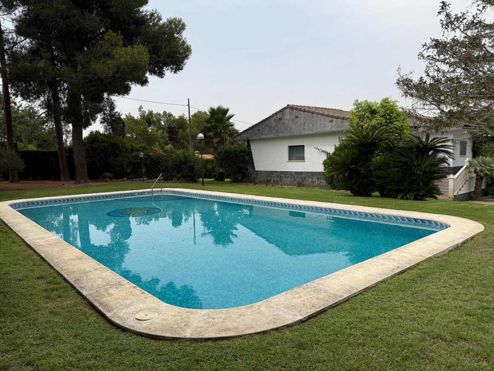 4 slaapkamer Villa te koop in Turis met zwembad garage - € 450.000 (Ref: 9979116)