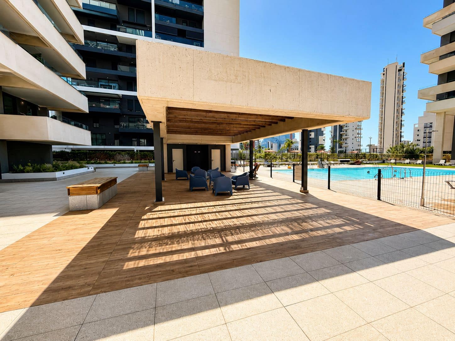 Apartamento de 2 habitaciones en Calpe / Calp en venta con piscina garaje - 525.000 € (Ref: 10001044)