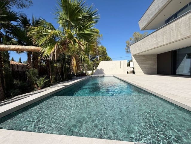 4 bedroom Villa for sale in Altea with pool garage - € 2,295,000 (Ref: 10031073)