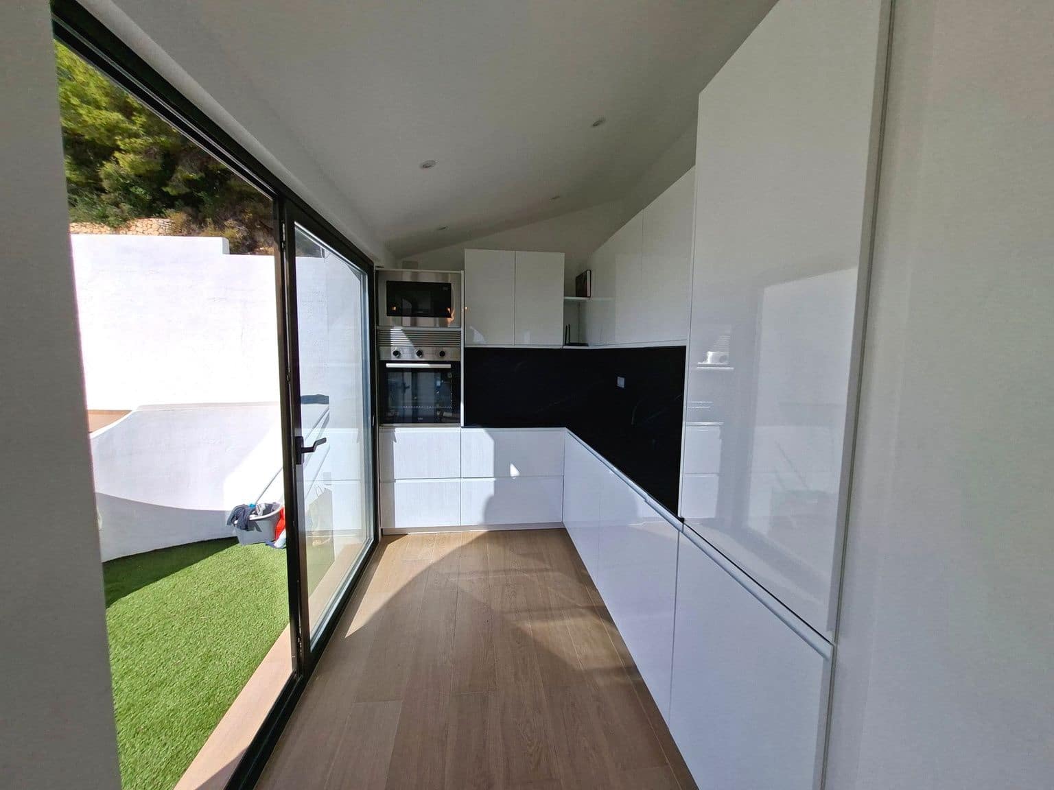 3 bedroom Villa for sale in Calpe / Calp with pool garage - € 745,000 (Ref: 10057620)