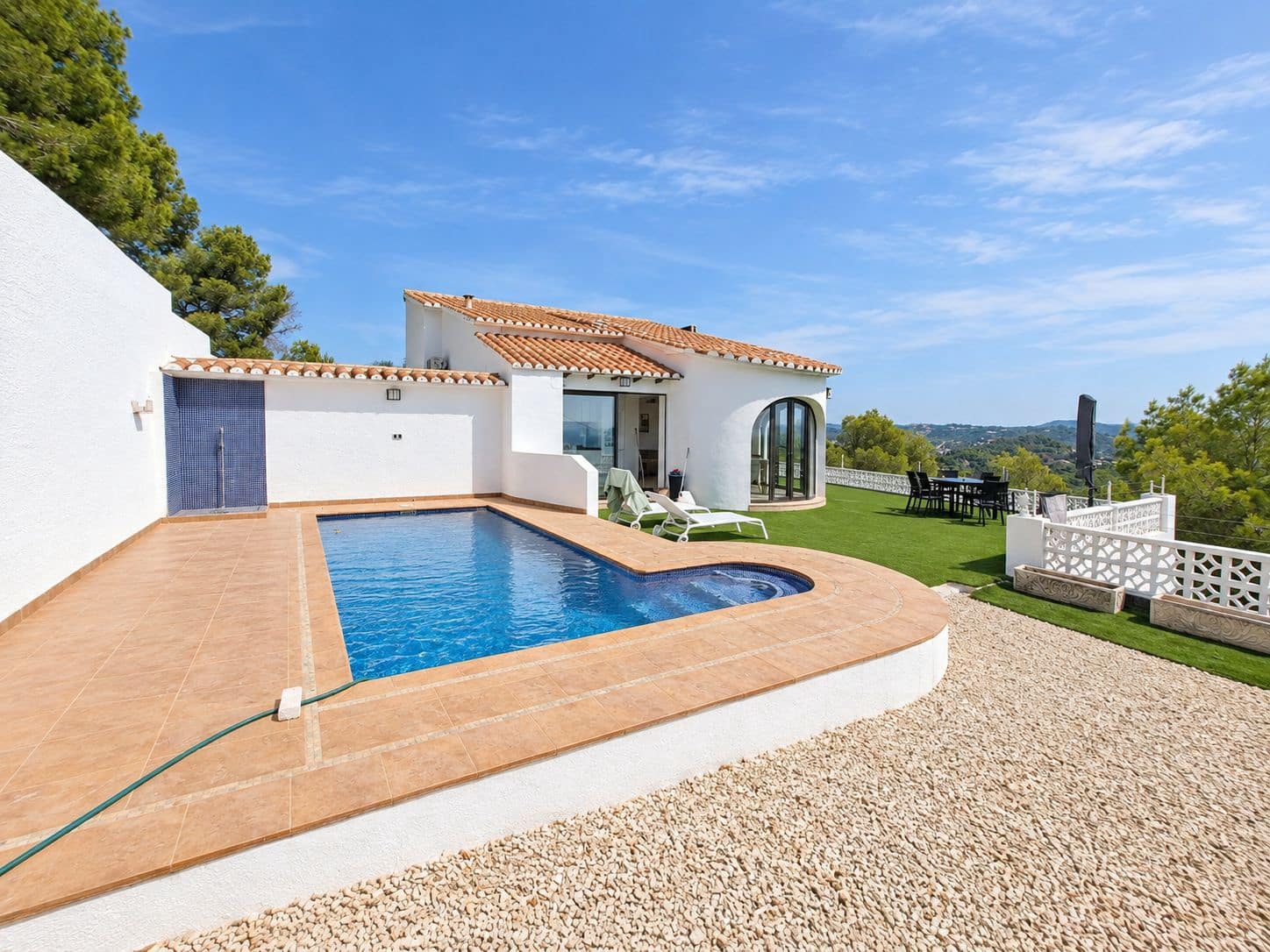 3 bedroom Villa for sale in Calpe / Calp with pool garage - € 745,000 (Ref: 10057620)