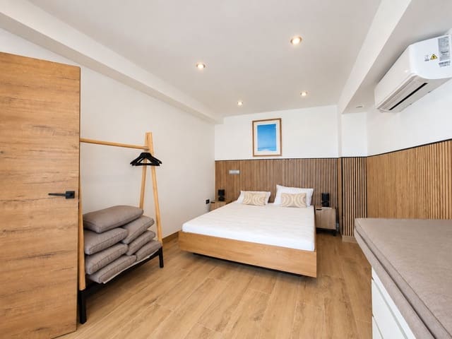 5 soveværelse Villa til salg i Oltamar - Cucarres, Calpe / Calp med swimmingpool garage - € 1.330.000 (Ref: 10057621)