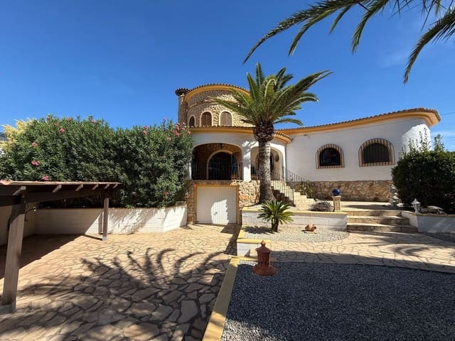 3 soverom Villa til salgs i Cometa - Carrió, Calpe / Calp med svømmebasseng garasje - € 450 000 (Ref: 10091419)