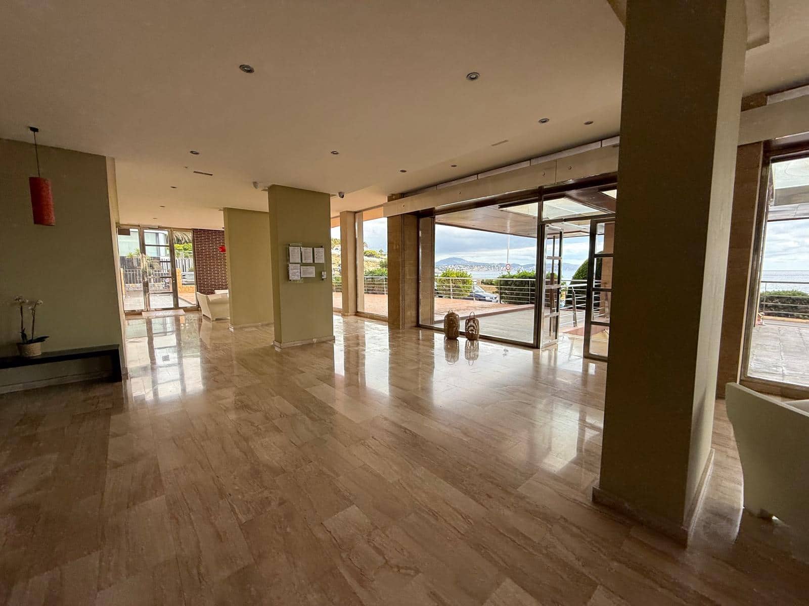 2 slaapkamer Appartement te koop in Calpe / Calp met garage - € 690.000 (Ref: 10093670)