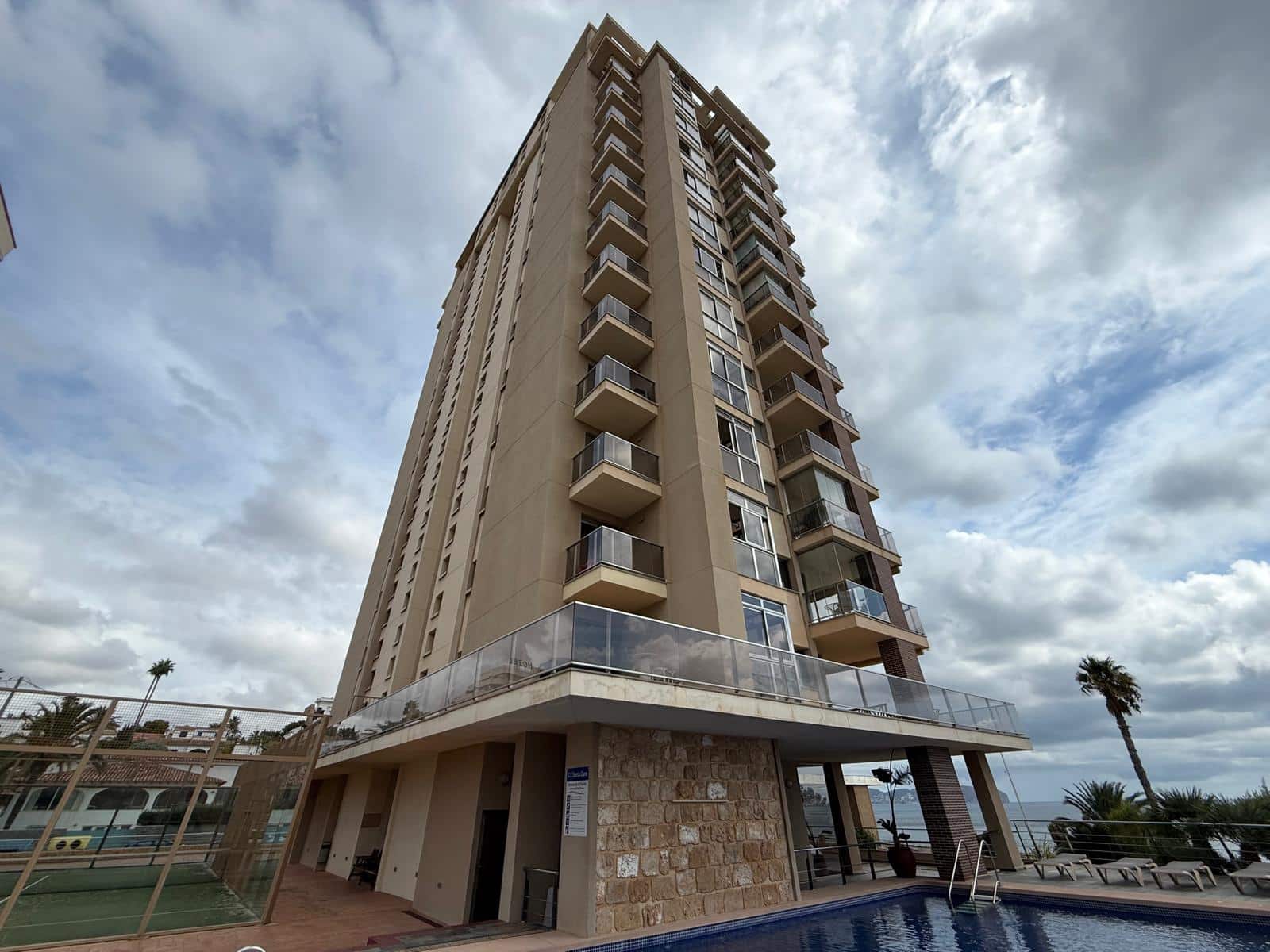 2 slaapkamer Appartement te koop in Calpe / Calp met garage - € 690.000 (Ref: 10093670)