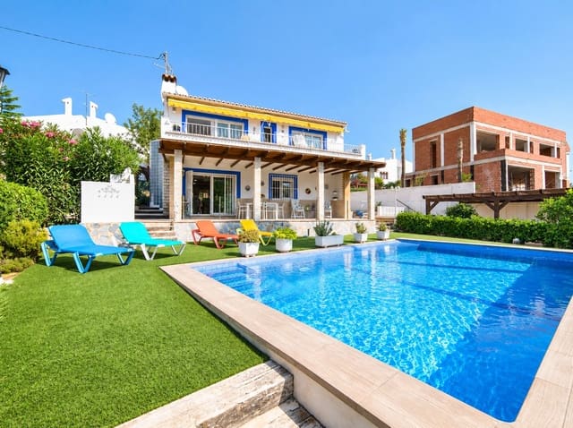 Chalet de 4 habitaciones en Cometa - Carrió, Calpe / Calp en venta con piscina - 695.000 € (Ref: 10094642)