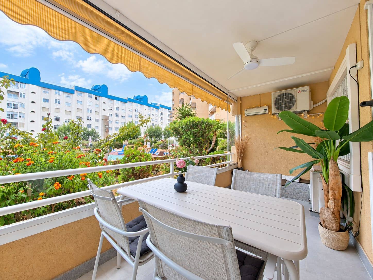 1 soveværelse Lejlighed til salg i Calpe / Calp med swimmingpool - € 190.000 (Ref: 10095452)