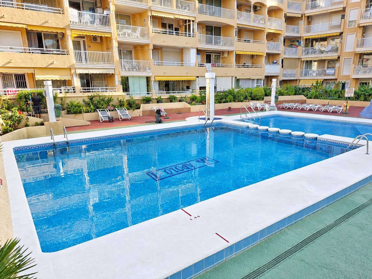 1 soveværelse Lejlighed til salg i Calpe / Calp med swimmingpool - € 190.000 (Ref: 10095452)