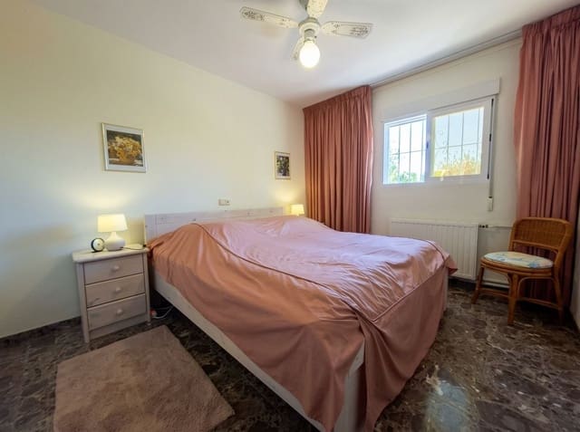 3 quarto Moradia para venda em Canuta, Calpe / Calp com piscina garagem - 650 000 € (Ref: 10095776)