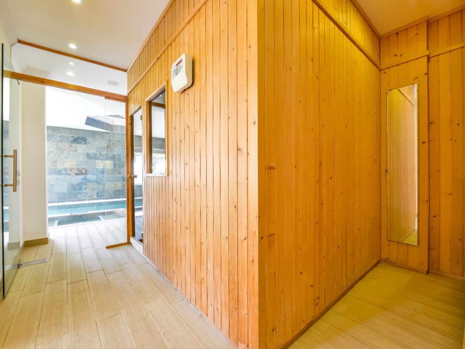 5 sypialnia Willa na sprzedaż w Benissa z basenem garażem - 1 900 000 € (Ref: 5763903)