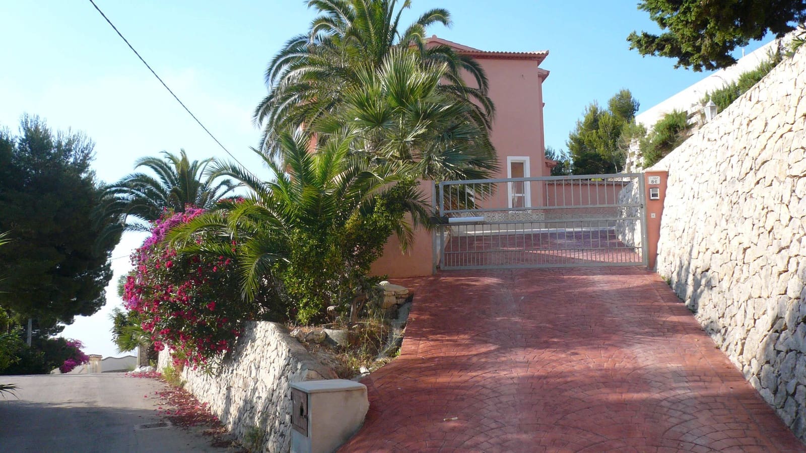 3 sovrum Villa till salu i Calpe / Calp med pool garage - 795 000 € (Ref: 5763938)