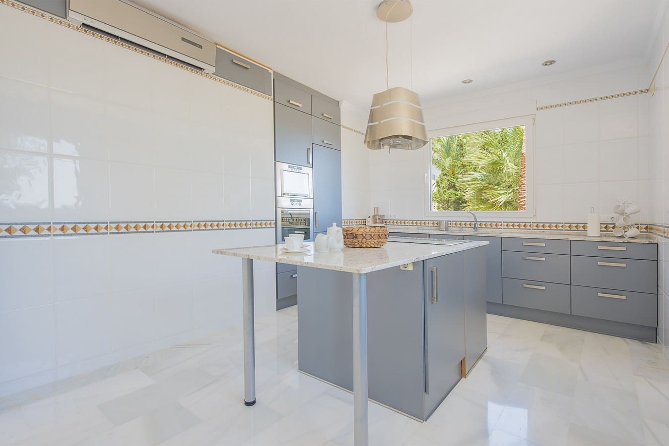 3 sovrum Villa till salu i Calpe / Calp med pool garage - 795 000 € (Ref: 5763938)