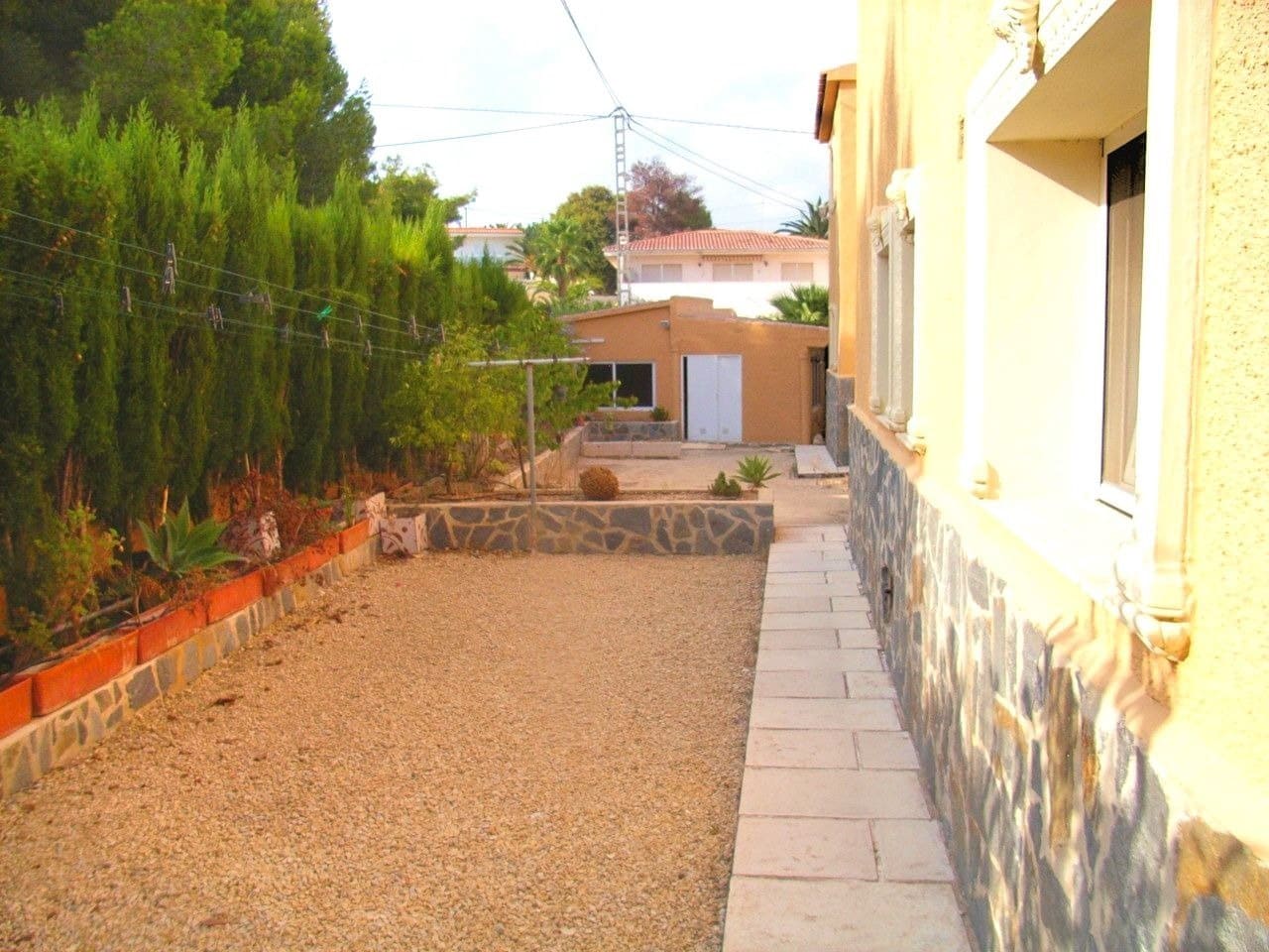 10 Zimmer Villa zu verkaufen in Calpe / Calp mit Pool Garage - 1.500.000 € (Ref: 6905283)
