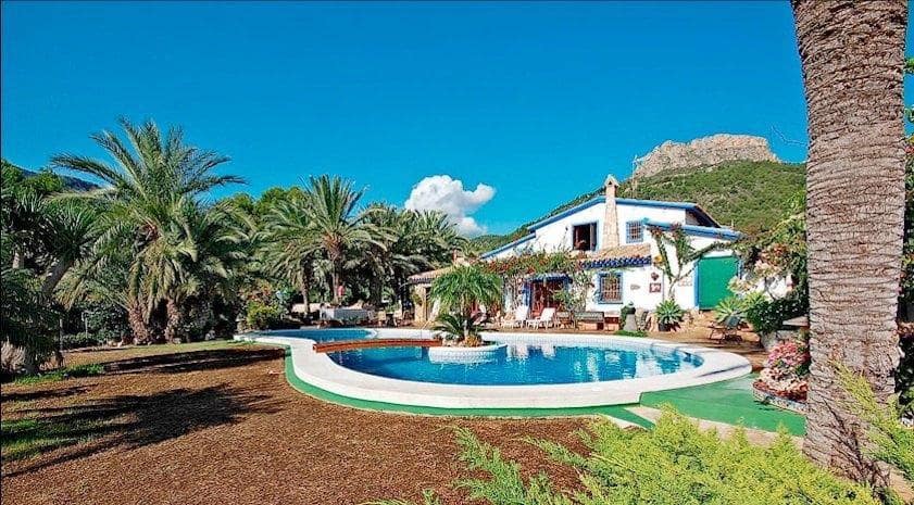 4 soveværelse Finca/Landehus til salg i Calpe / Calp - € 2.550.000 (Ref: 7676852)