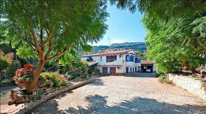 4 soveværelse Finca/Landehus til salg i Calpe / Calp - € 2.550.000 (Ref: 7676852)