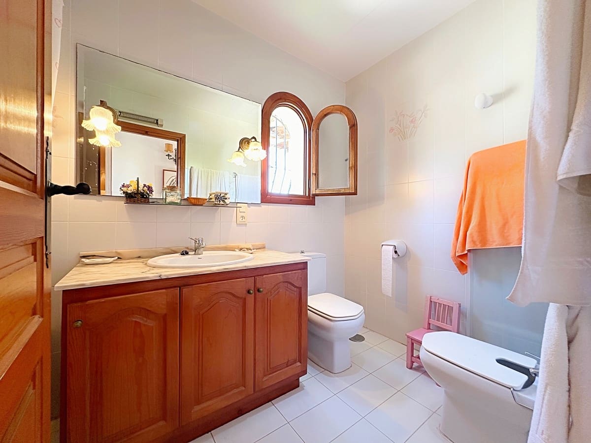 4 sypialnia Willa na sprzedaż w Calpe / Calp z basenem garażem - 710 000 € (Ref: 8463174)