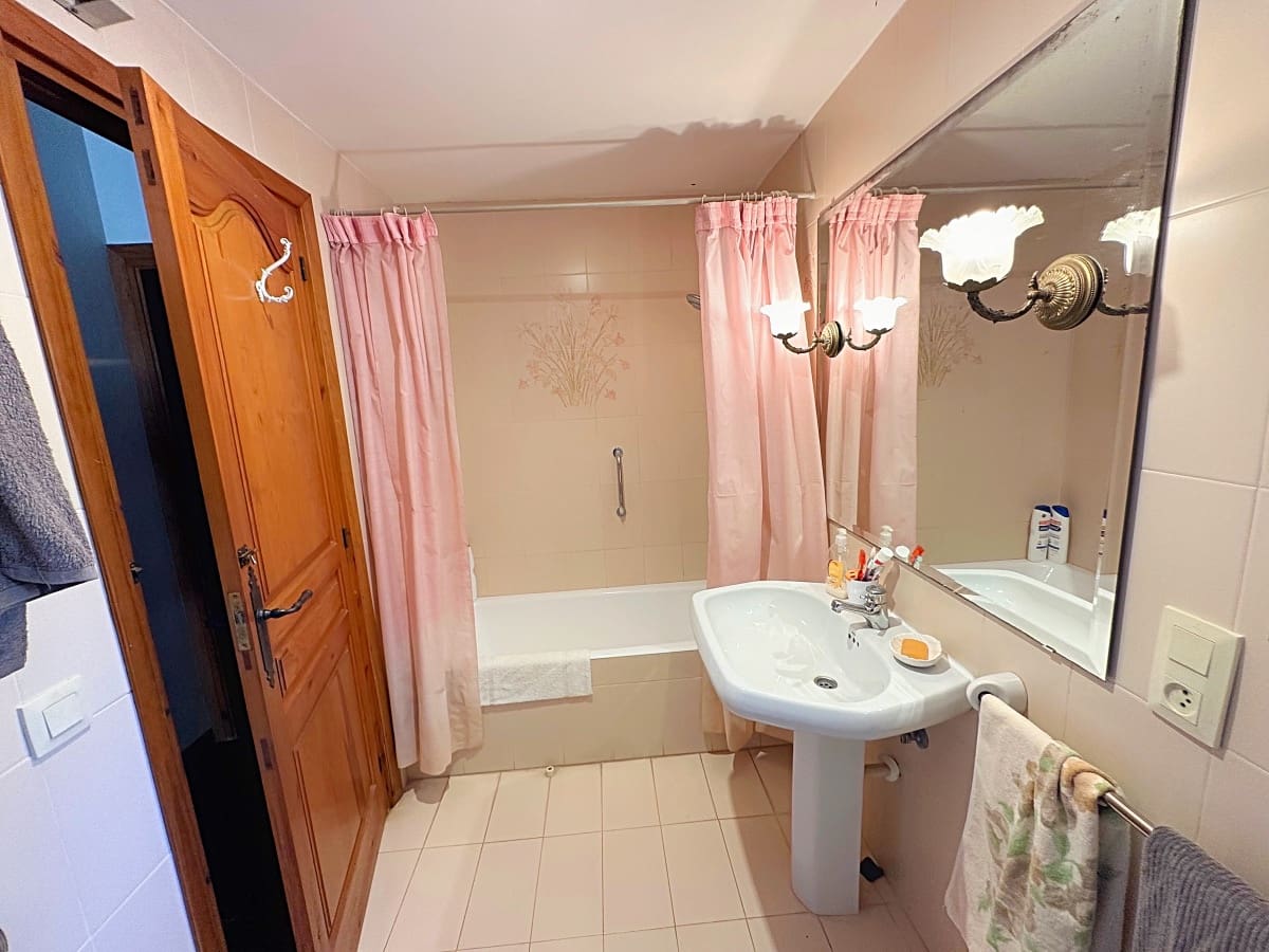 4 sypialnia Willa na sprzedaż w Calpe / Calp z basenem garażem - 710 000 € (Ref: 8463174)