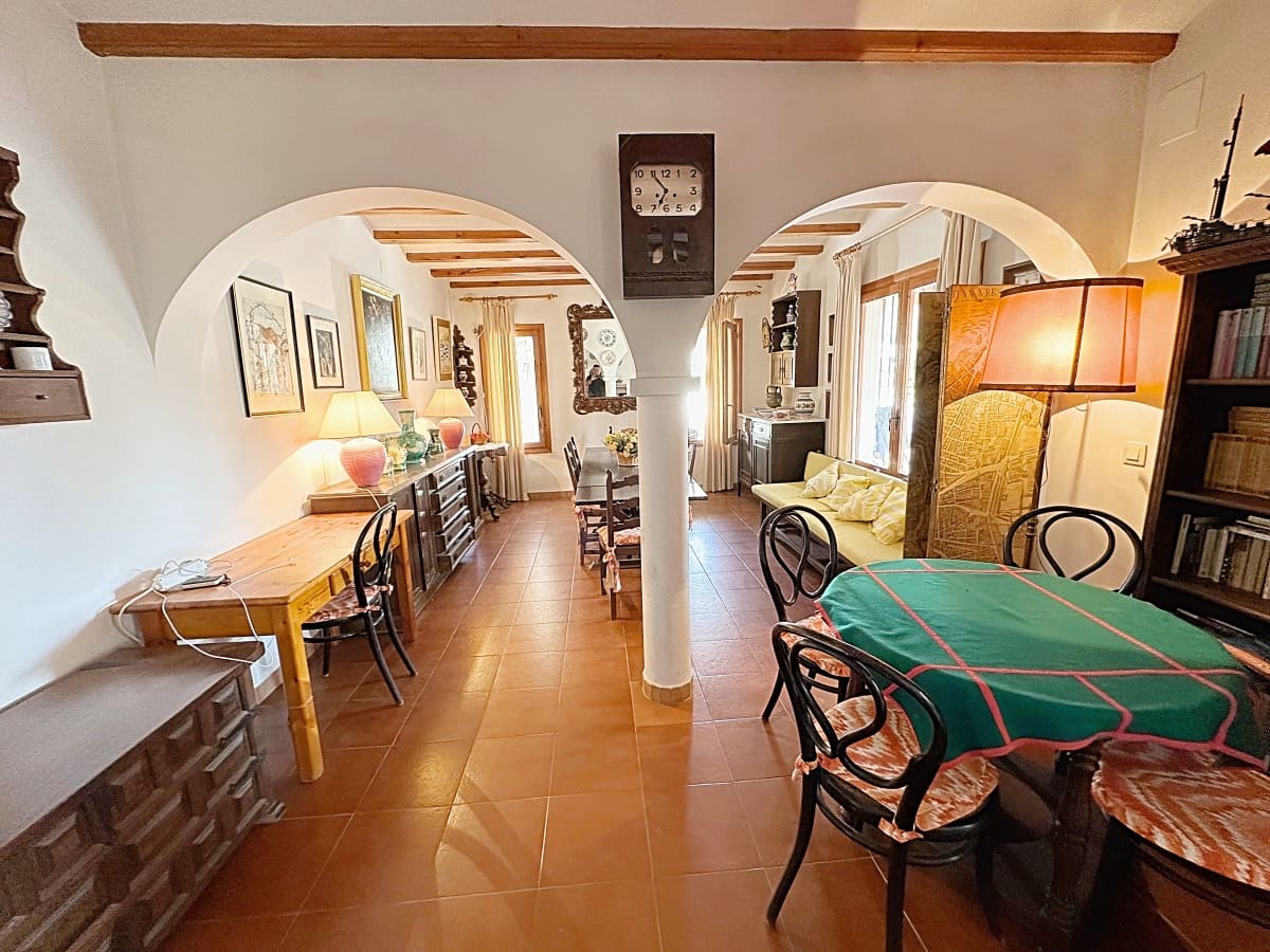 4 sypialnia Willa na sprzedaż w Calpe / Calp z basenem garażem - 710 000 € (Ref: 8463174)