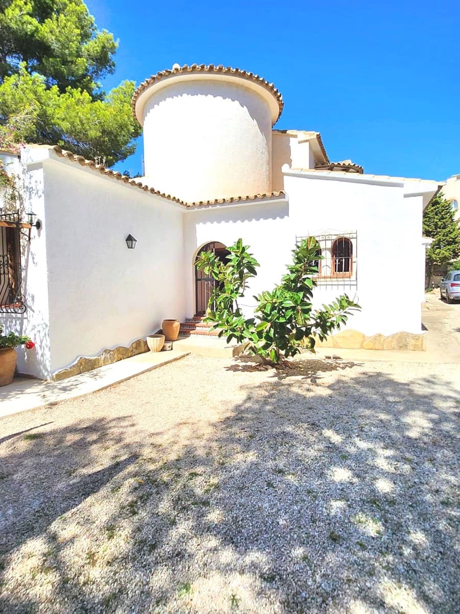 4 sypialnia Willa na sprzedaż w Calpe / Calp z basenem garażem - 710 000 € (Ref: 8463174)