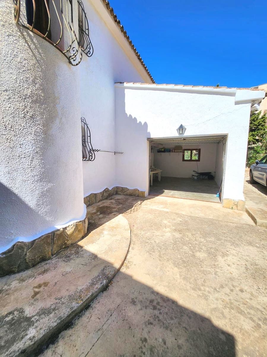 4 sypialnia Willa na sprzedaż w Calpe / Calp z basenem garażem - 710 000 € (Ref: 8463174)