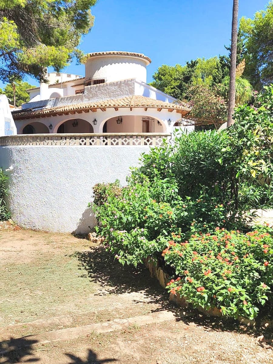 4 sypialnia Willa na sprzedaż w Calpe / Calp z basenem garażem - 710 000 € (Ref: 8463174)