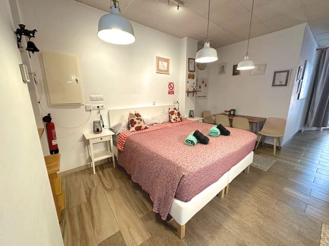 6 bedroom Hotel for sale in Pueblo, Calpe / Calp - € 420,000 (Ref: 8607621)