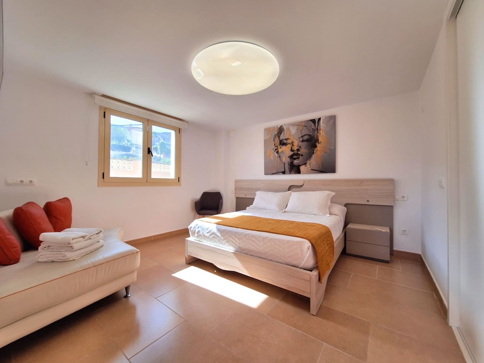 6 bedroom Villa for sale in Calpe / Calp - € 1,150,000 (Ref: 8609293)