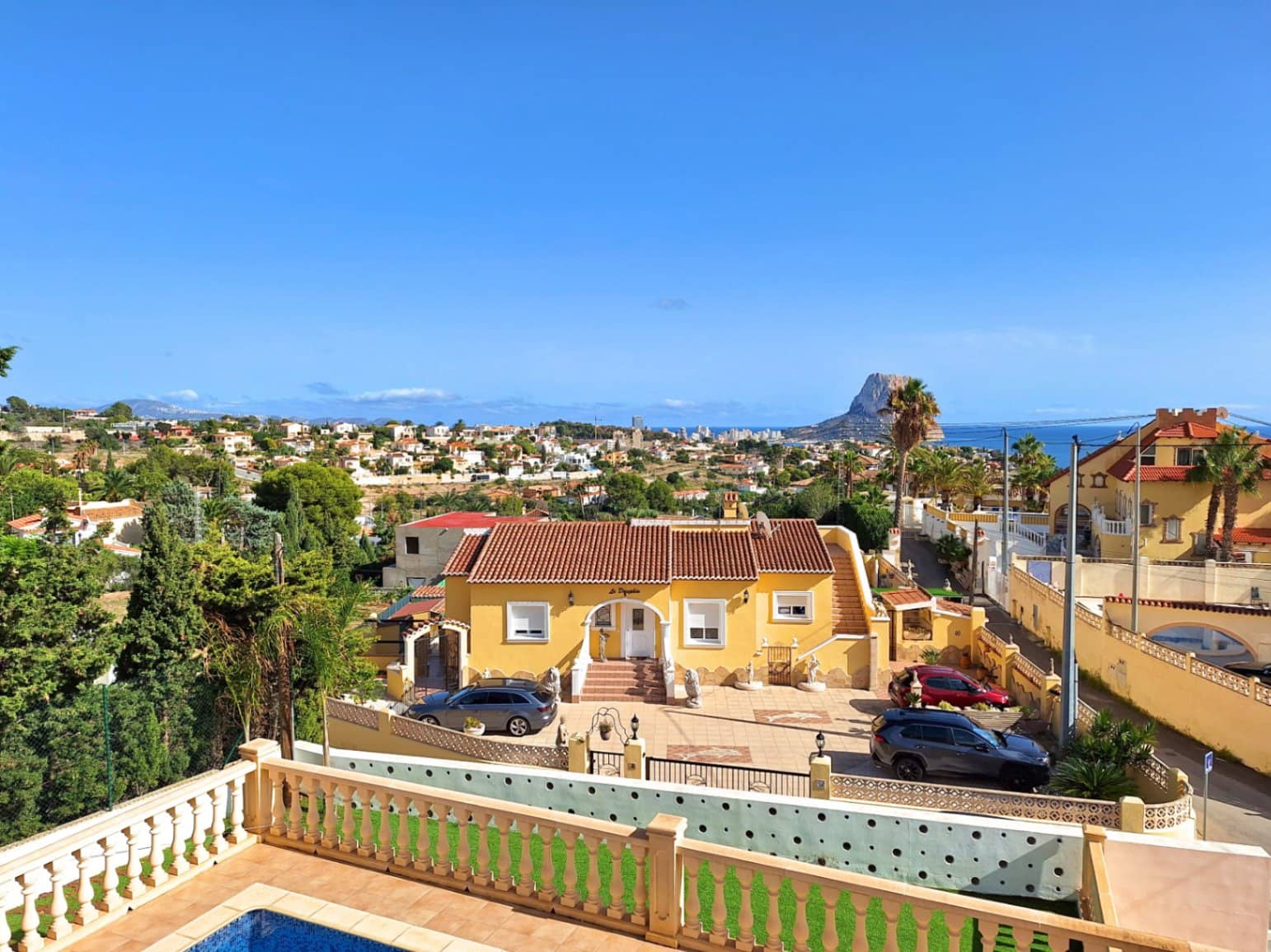 6 bedroom Villa for sale in Calpe / Calp - € 1,150,000 (Ref: 8609293)