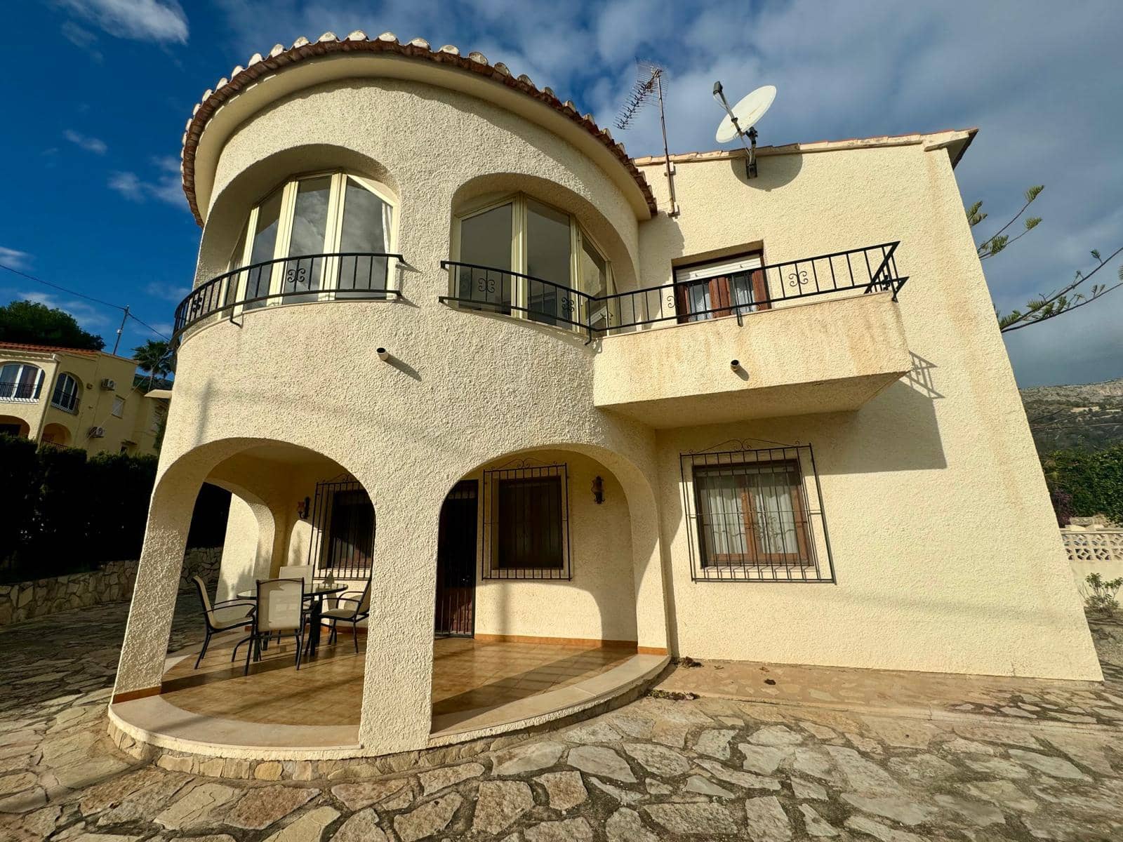 4 soveværelse Villa til salg i Calpe / Calp med garage - € 900.000 (Ref: 8758572)