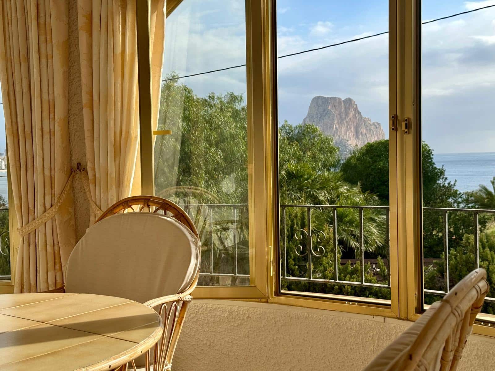4 soveværelse Villa til salg i Calpe / Calp med garage - € 900.000 (Ref: 8758572)