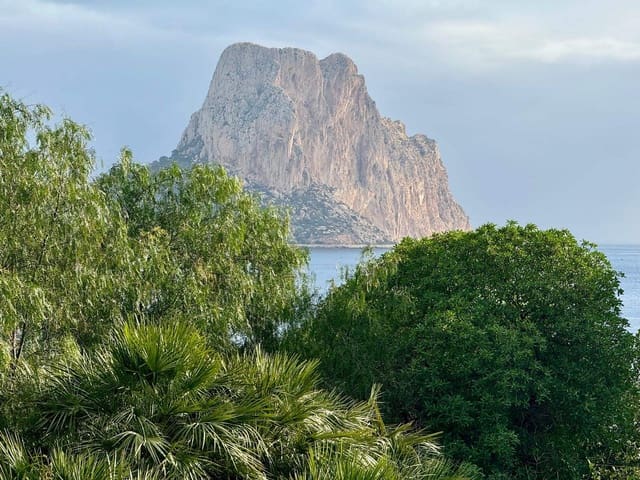 4 sovrum Villa till salu i Maryvilla, Calpe / Calp med garage - 725 000 € (Ref: 8758572)