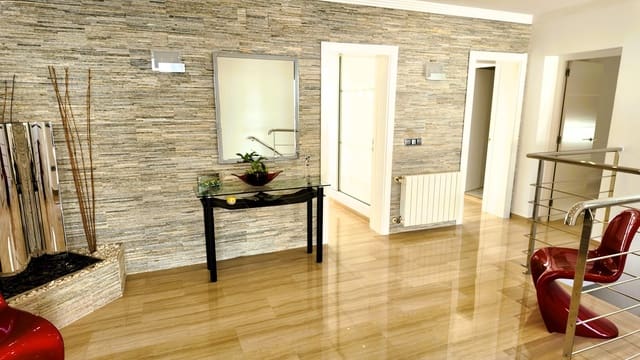 8 Zimmer Villa zu verkaufen in Calpe / Calp - 1.650.000 € (Ref: 8790331)