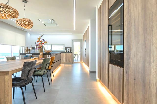 Chalet de 4 habitaciones en Calpe / Calp en venta - 2.825.000 € (Ref: 8850333)