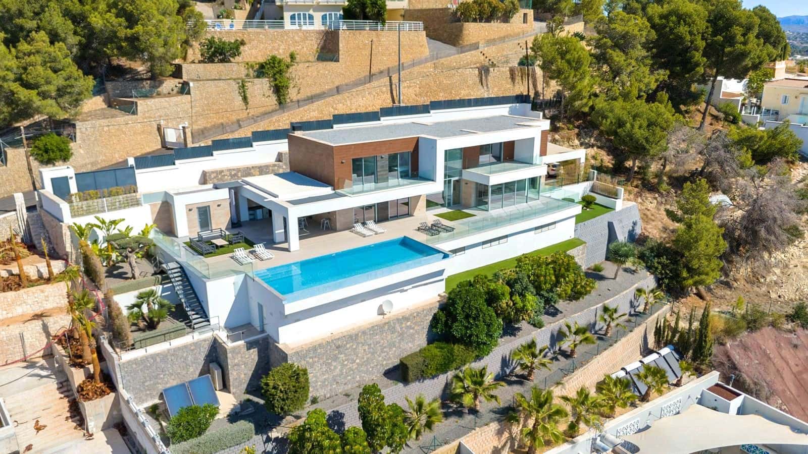 Chalet de 4 habitaciones en Calpe / Calp en venta - 2.825.000 € (Ref: 8850333)