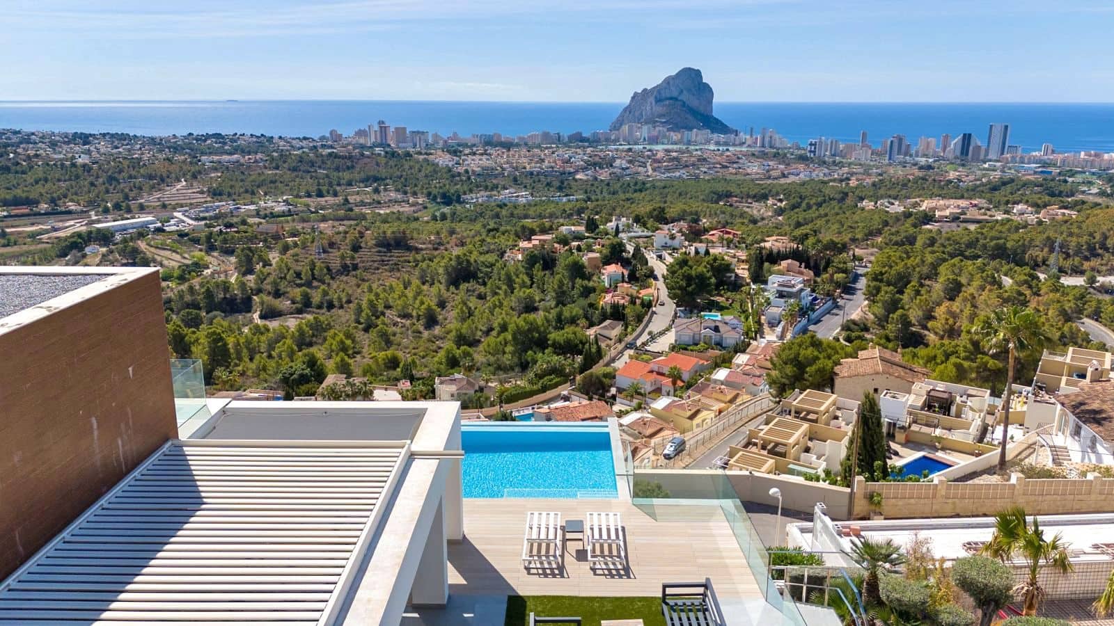 Chalet de 4 habitaciones en Calpe / Calp en venta - 2.825.000 € (Ref: 8850333)