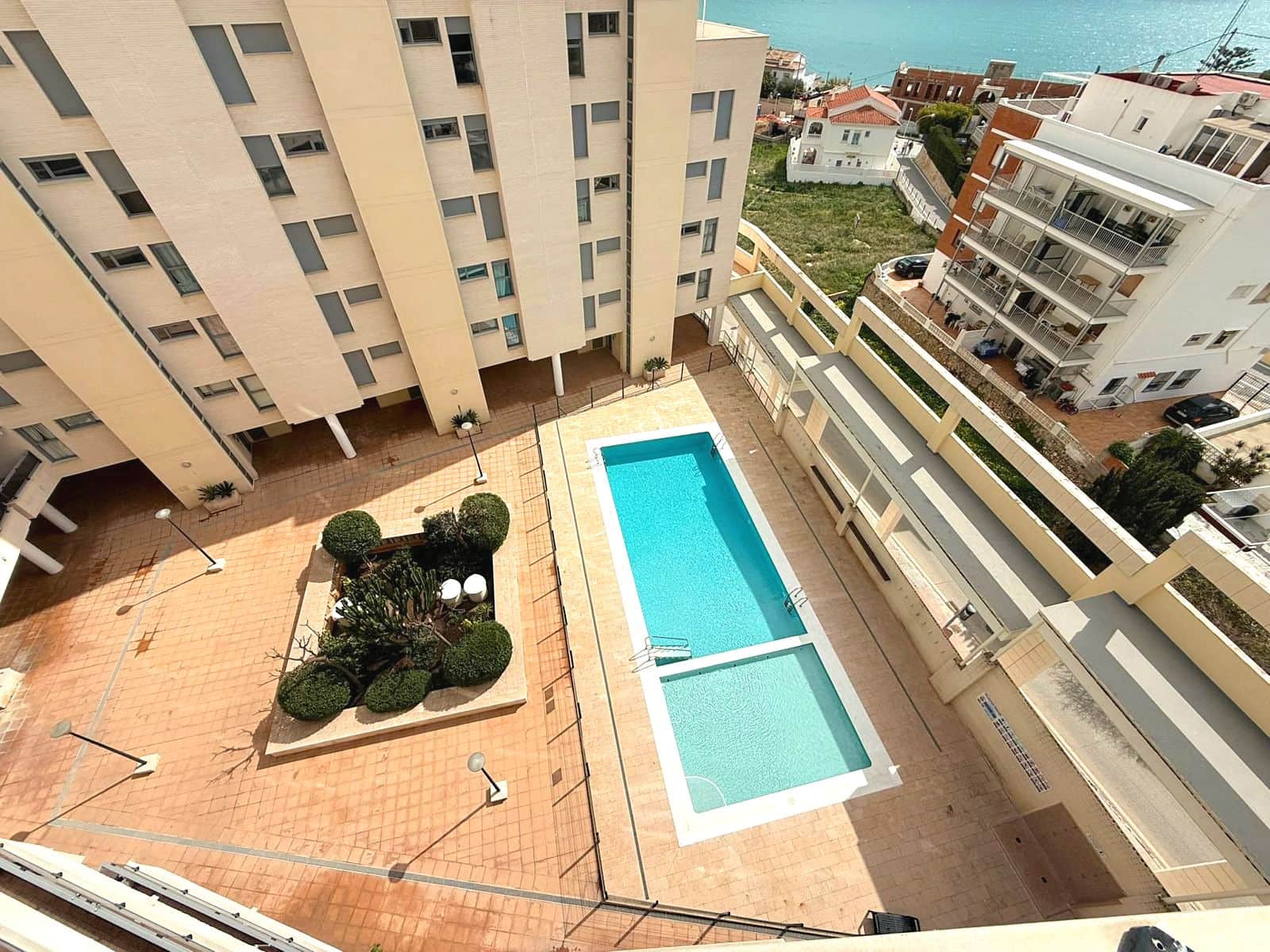 2 bedroom Apartment for sale in Calpe / Calp - € 361,000 (Ref: 8863184)