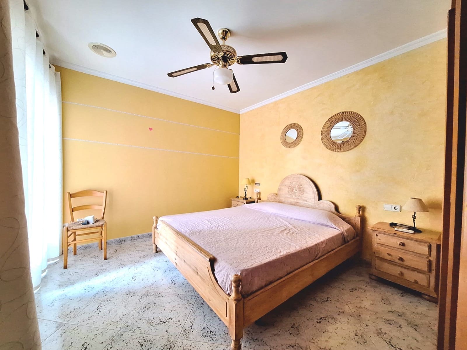 5 bedroom Villa for sale in Calpe / Calp - € 675,000 (Ref: 8865713)