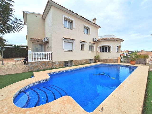 5 slaapkamer Villa te koop in Calpe / Calp - € 675.000 (Ref: 8865713)