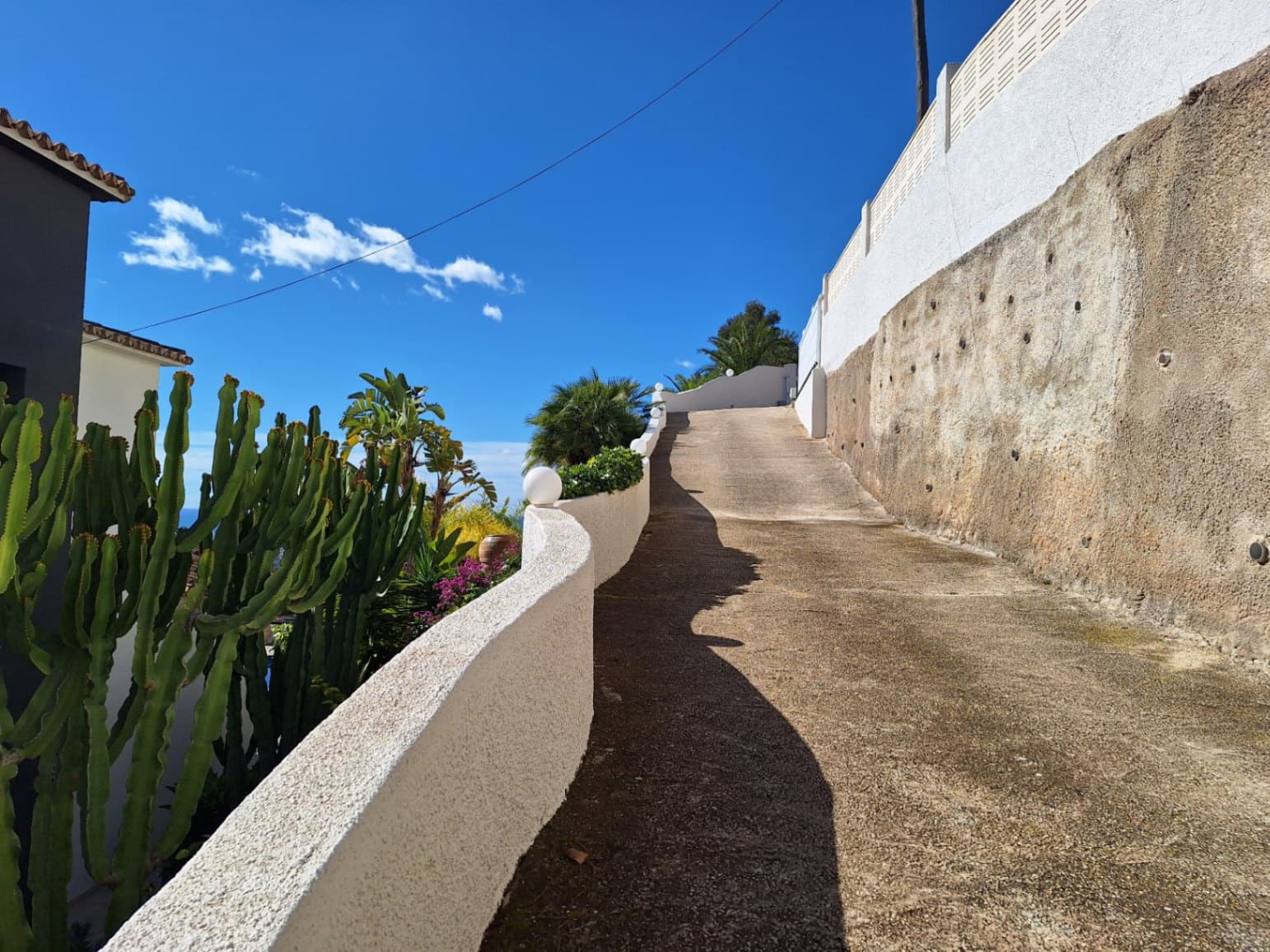 3 bedroom Villa for sale in Calpe / Calp - € 1,200,000 (Ref: 8866617)