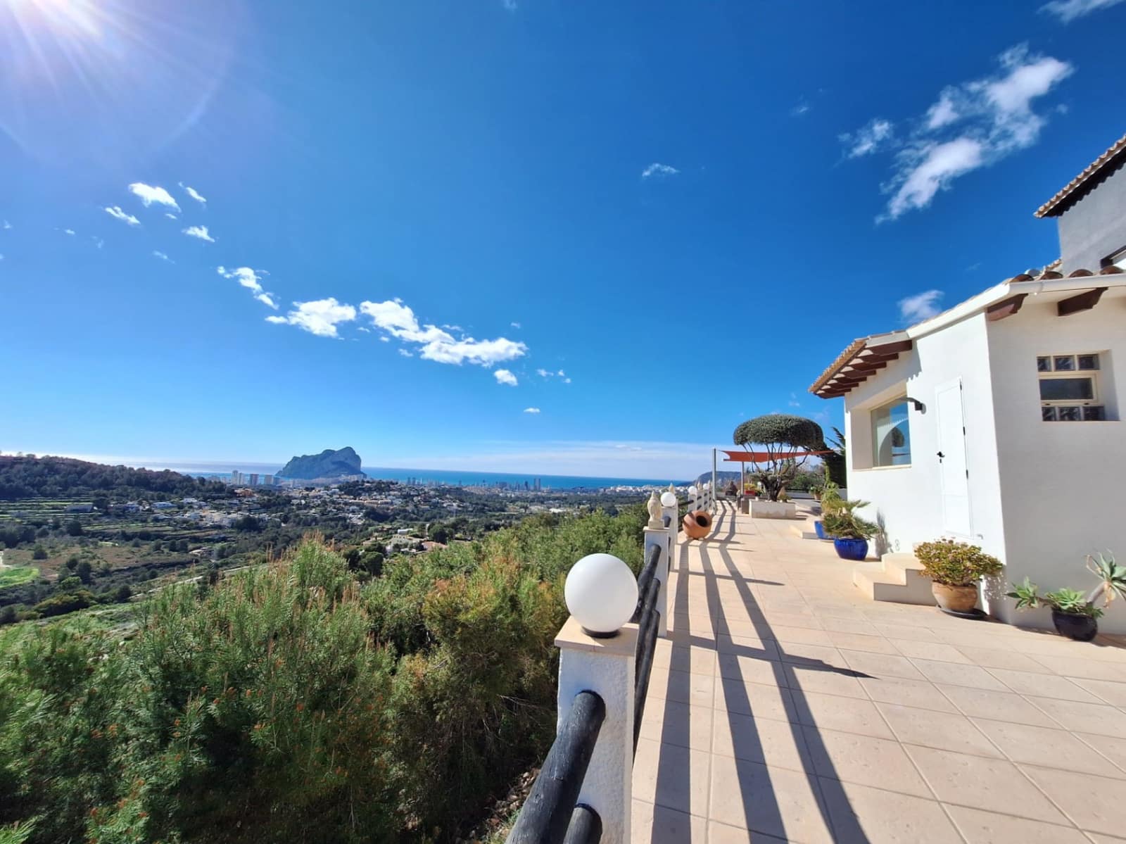 3 bedroom Villa for sale in Calpe / Calp - € 1,200,000 (Ref: 8866617)