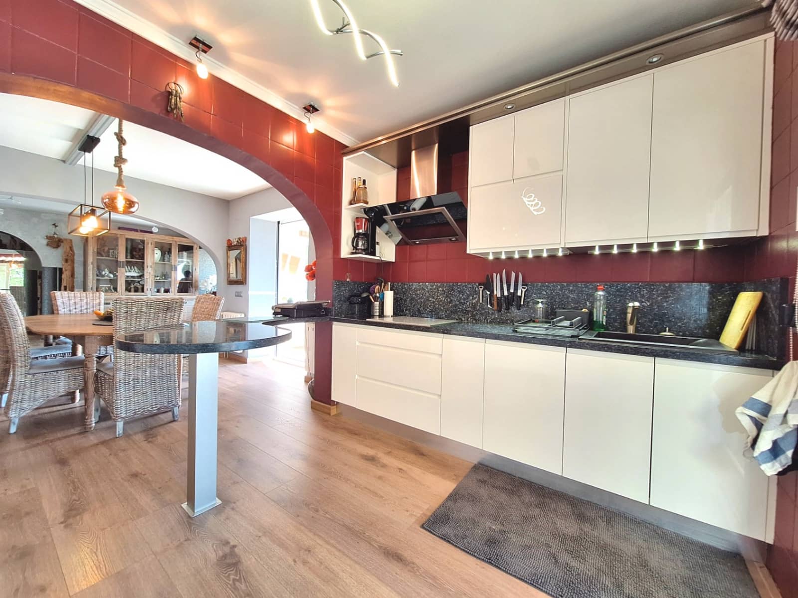 3 bedroom Villa for sale in Calpe / Calp - € 1,200,000 (Ref: 8866617)