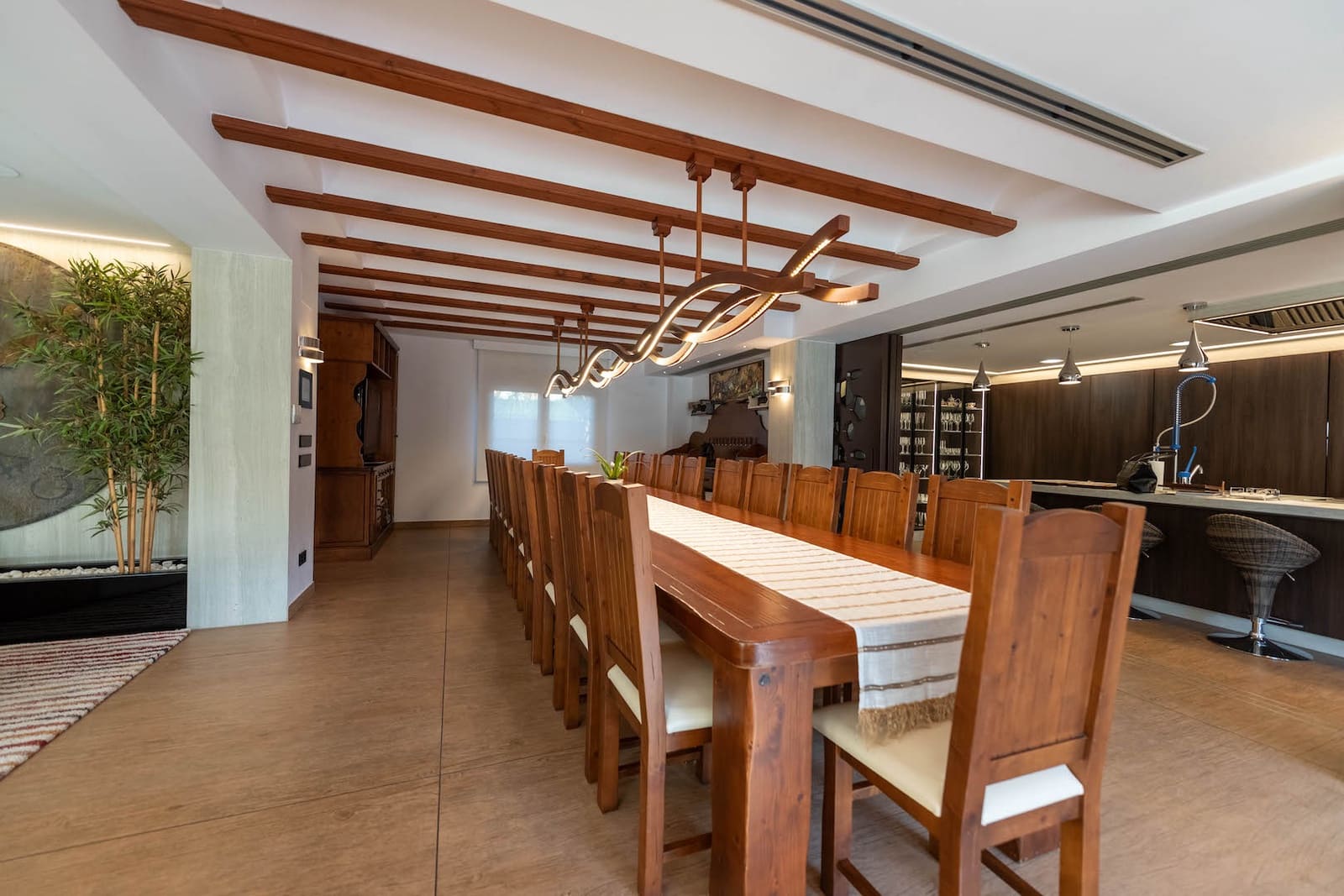 4 sypialnia Willa na sprzedaż w Calpe / Calp z basenem garażem - 2 520 000 € (Ref: 8937859)