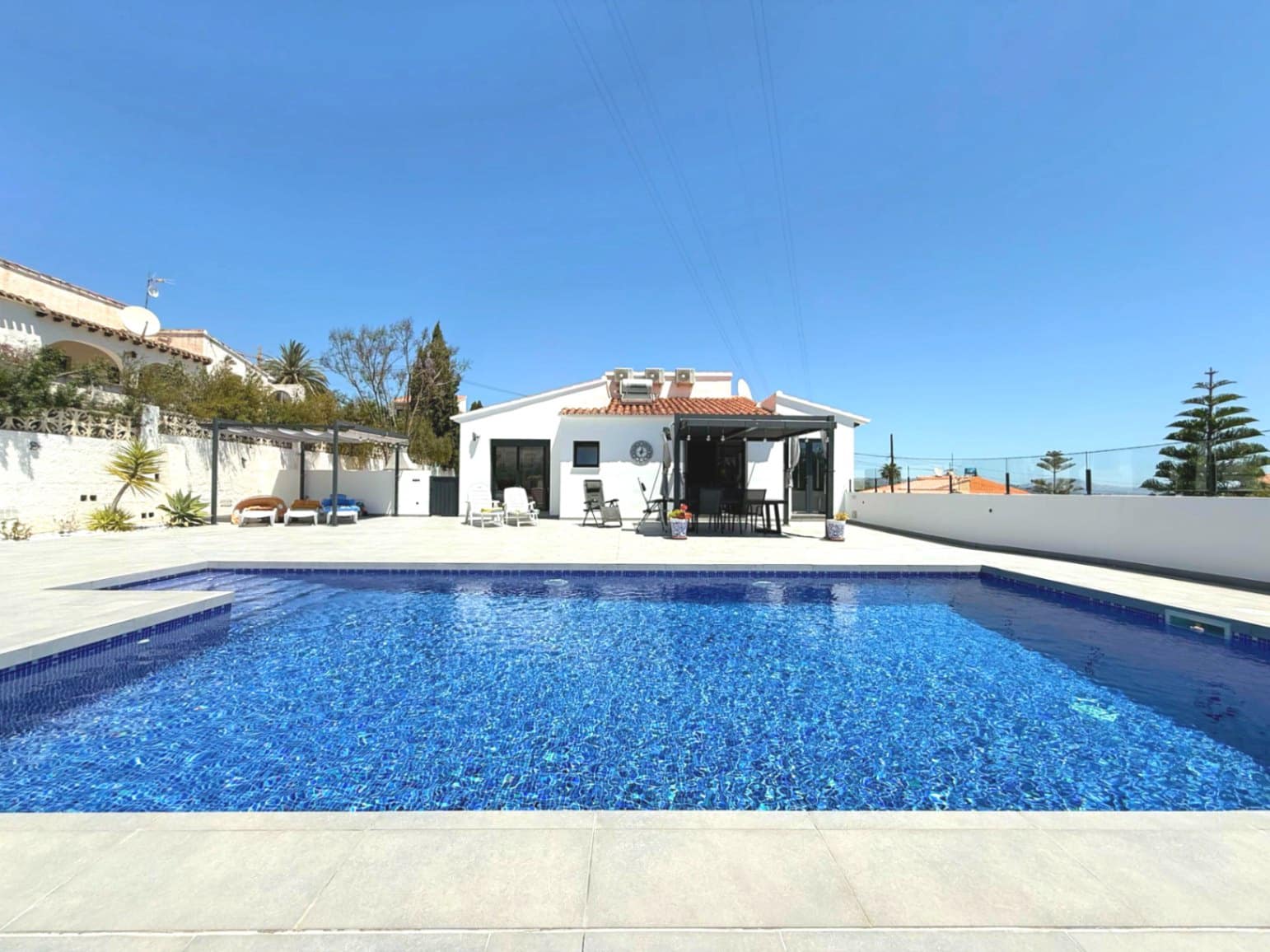 2 sovrum Villa till salu i Calpe / Calp med pool garage - 650 000 € (Ref: 9009237)